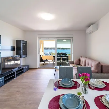 Apartment Alba *