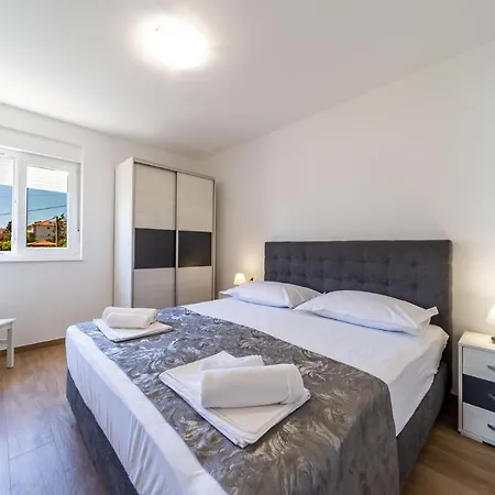 Apartment Alba *