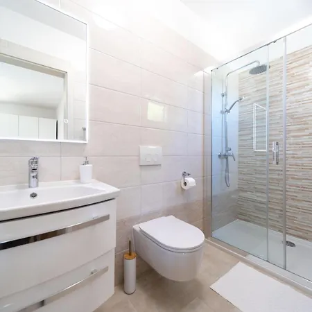 Apartment Alba *