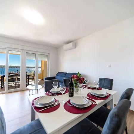 Apartment Alba *